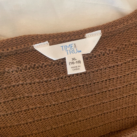 Rust Colored Sweater - Picture 2 of 3